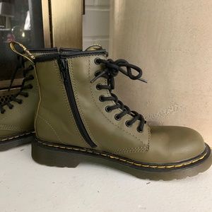 Dr. Martens junior size 3